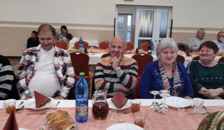 5. fotografia fotogalérie Posedenie s dôchodcami 2024