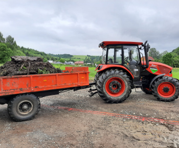 Nový obecný traktor a technika pre zimnú údržbu