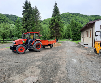 Nový obecný traktor a technika pre zimnú údržbu