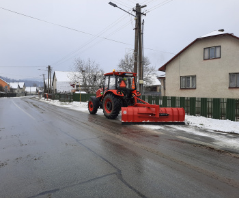 Nový obecný traktor a technika pre zimnú údržbu