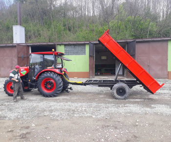Nový obecný traktor a technika pre zimnú údržbu