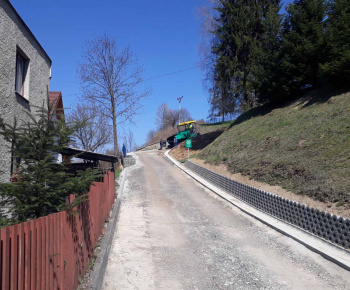 Rekonštrukcia prístupovej cesty na cintorín