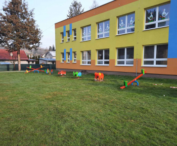 Chodník, parkovisko a rekonštrukcia interieru MŠ Gerlachov
